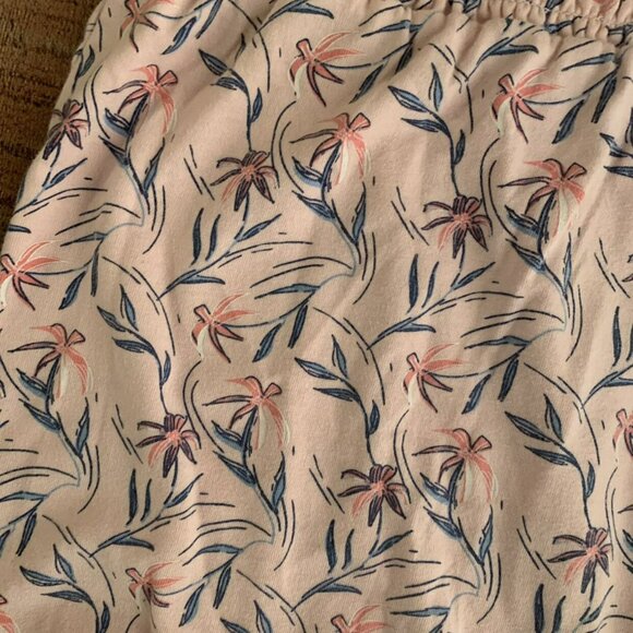 Isaac Mizrahi Pink Floral Cami Romper One Piece with snap leg closure - 12M - Picture 4 of 8